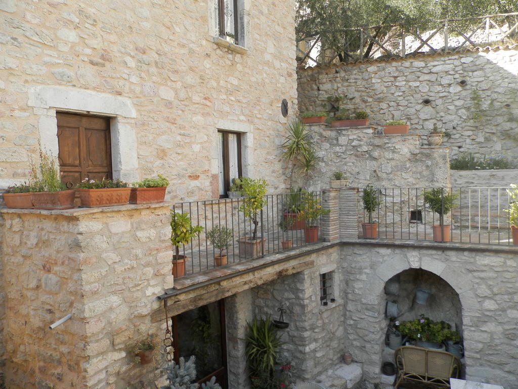 Residenza Di Paese Castello Del Poggio Hotel Ferentillo Exterior foto