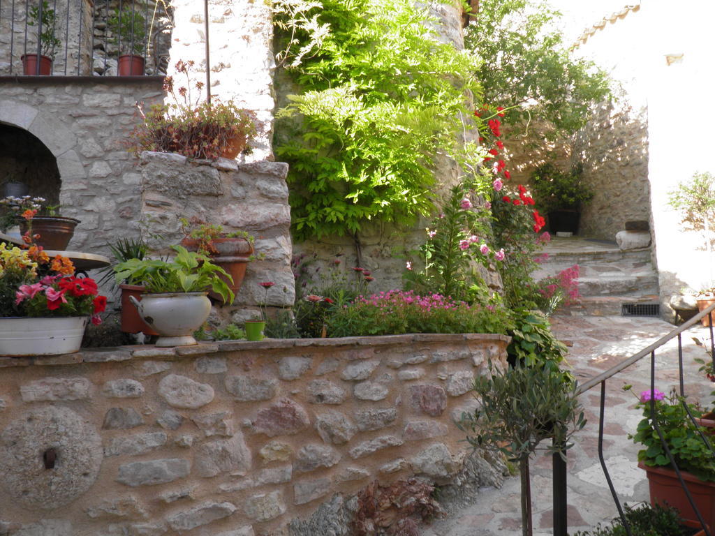 Residenza Di Paese Castello Del Poggio Hotel Ferentillo Exterior foto