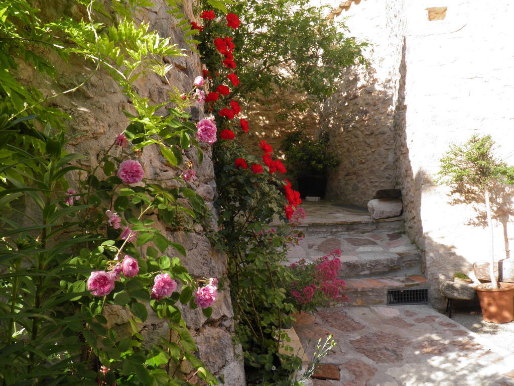 Residenza Di Paese Castello Del Poggio Hotel Ferentillo Exterior foto